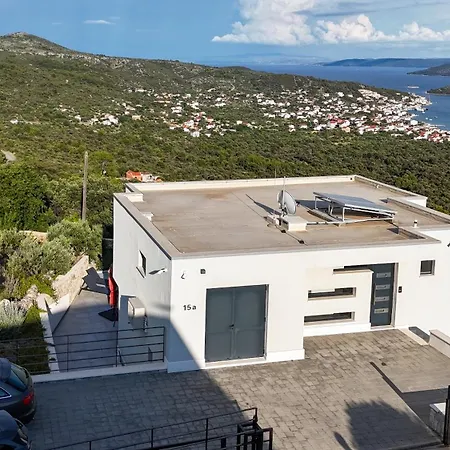 Korala - Luxe Met 4 Dubbele En Prive Zwembad *