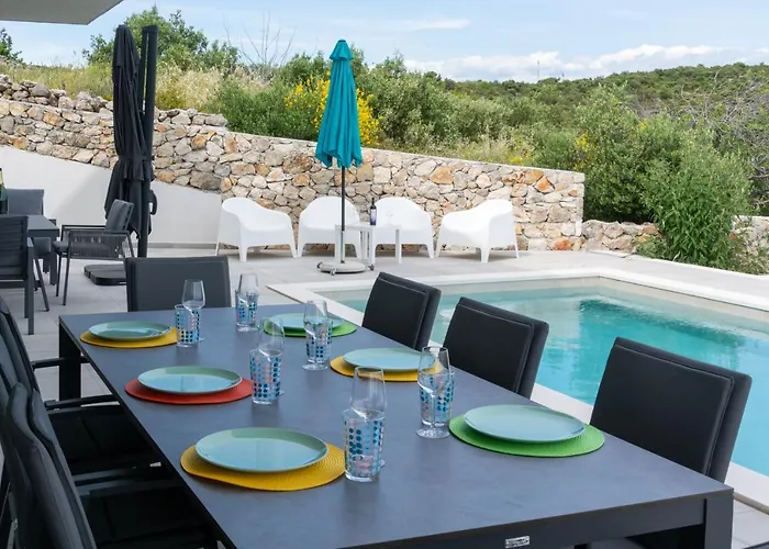 Korala - Luxe Met 4 Dubbele En Prive Zwembad *