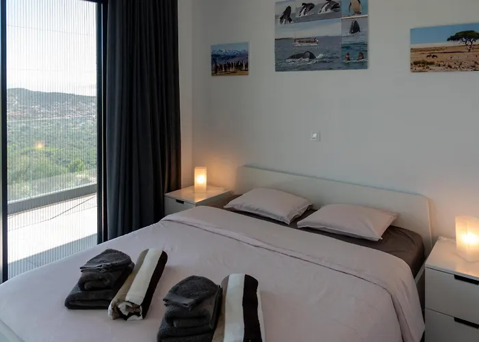 Korala - Luxe Met 4 Dubbele En Prive Zwembad