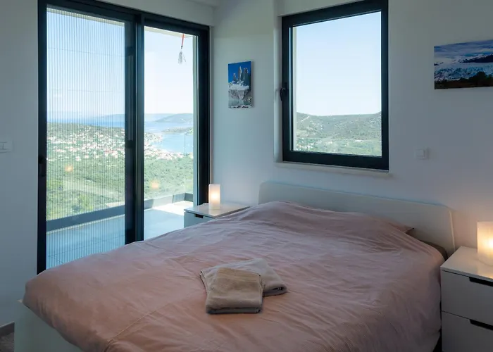 Vila Korala - Luxe Met 4 Dubbele En Prive Zwembad Vinišće