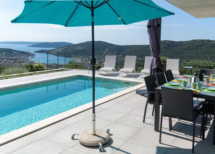 Vila Korala - Luxe Met 4 Dubbele En Prive Zwembad *